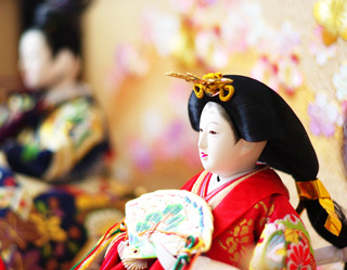 おひな様にはどんな種類がありますか？