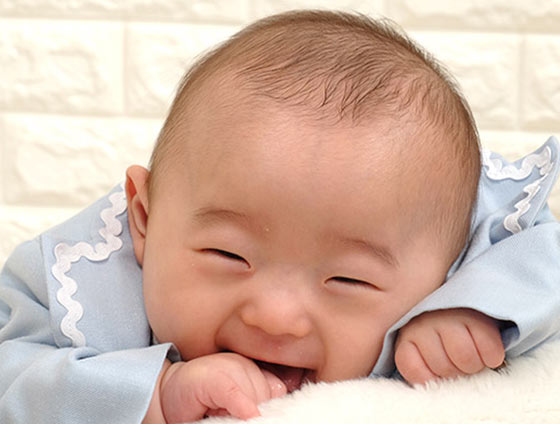 お子さまが生まれてから1歳誕生日までのお祝い行事