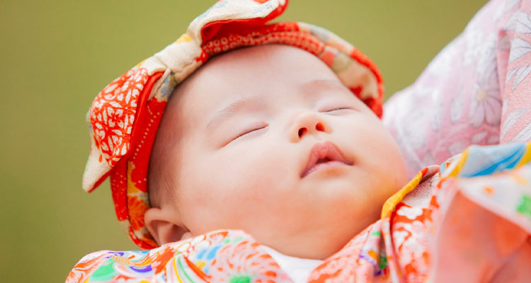 お宮参り｜赤ちゃんの着物（産着・初着）はレンタルも便利